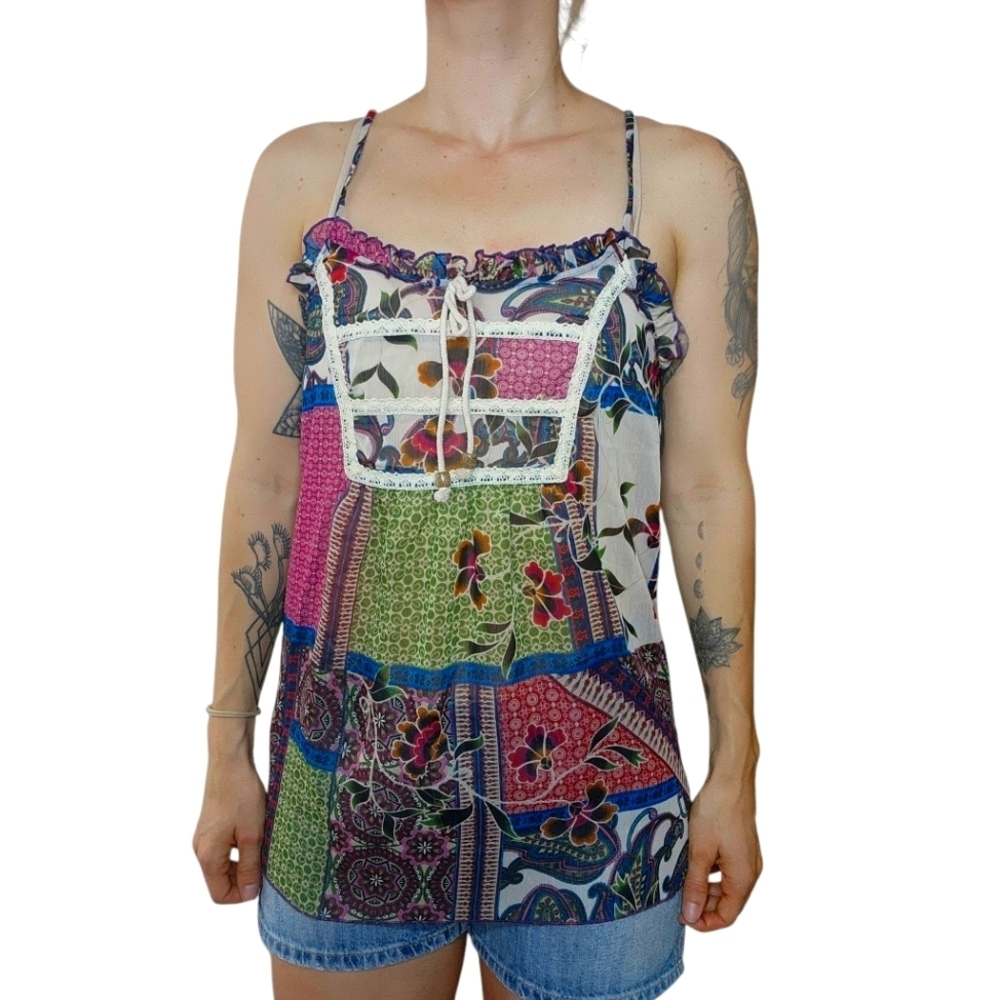 Lily White Floral Patchwork Sleeveless Top Size Medium